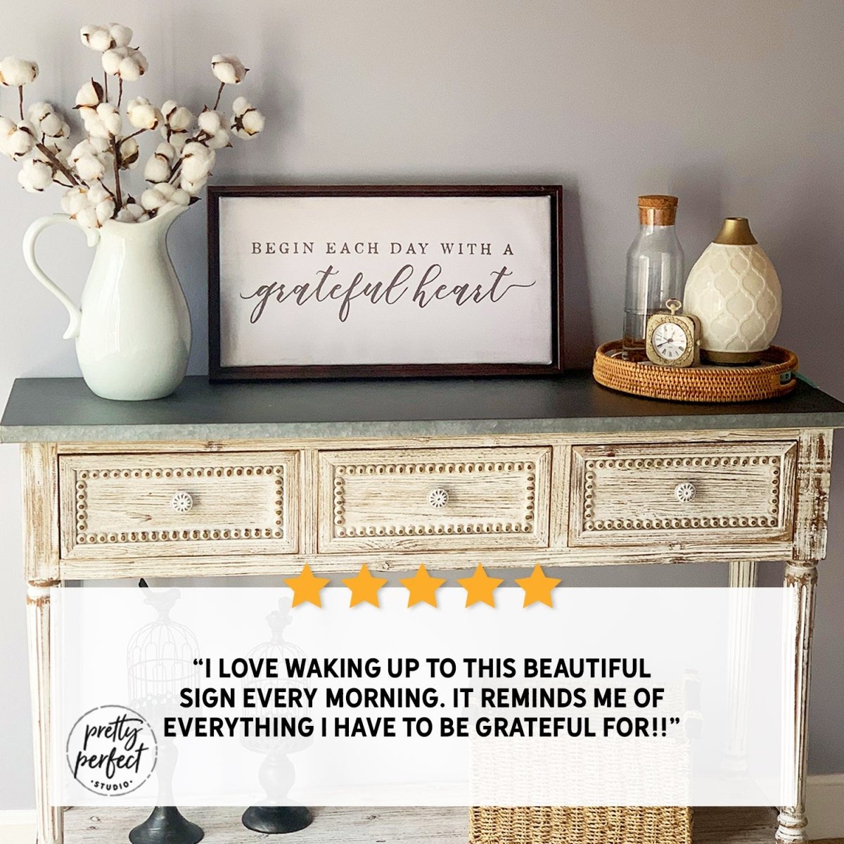 Customer product review for begin each day with a grateful heart sign by Pretty Perfect Studio